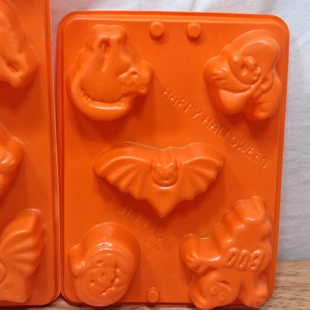 3 Vintage Jello Jigglers Mold Halloween Shapes Jell-o Shots Bats Ghosts Pumpkins